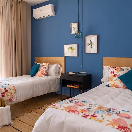 Aubi Hotel 2*